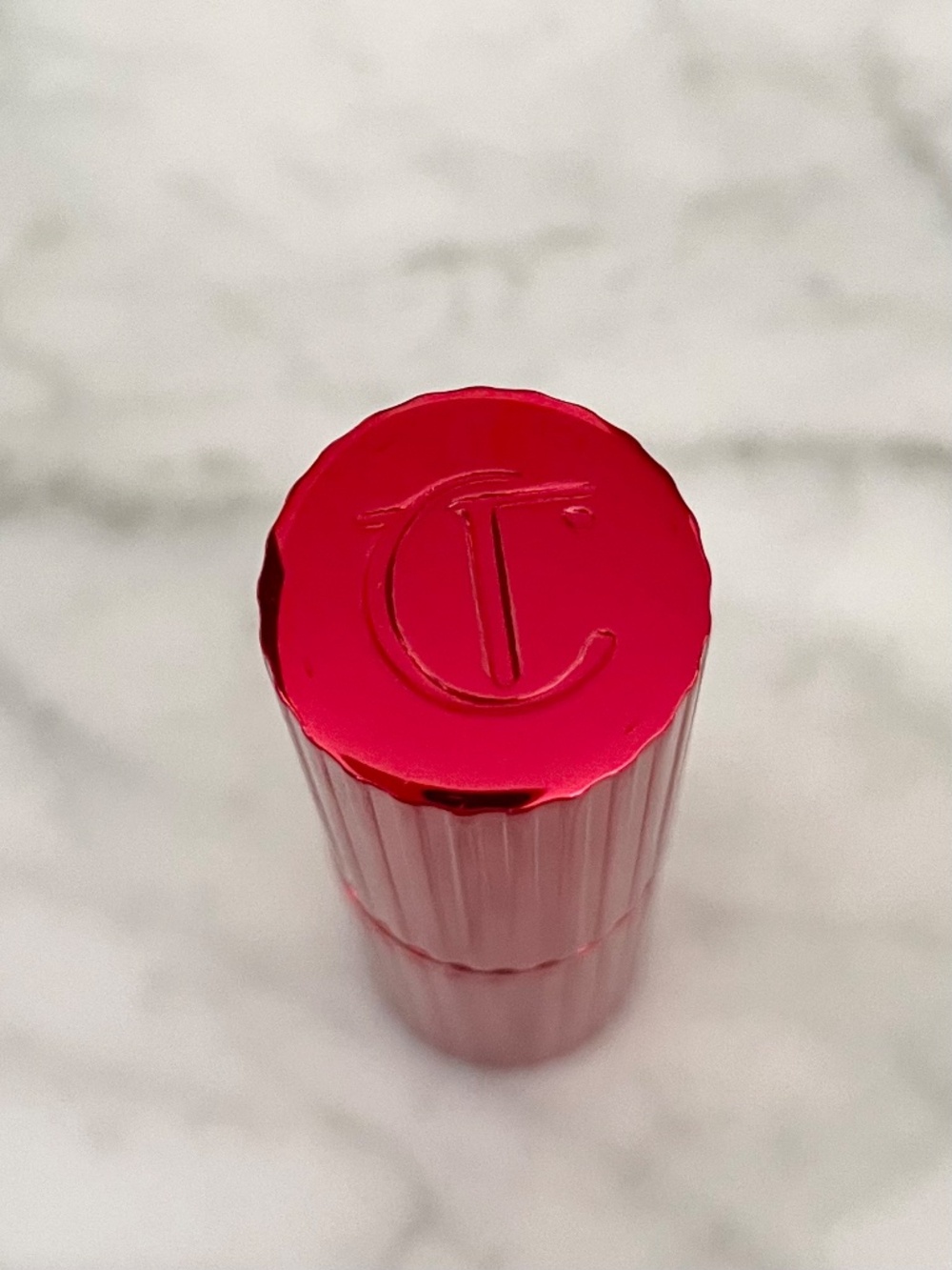 NWT CHARLOTTE TILBURY Matte Revolution Luminous Matte Lipstick - MARK OF A KISS - Picture 5 of 16